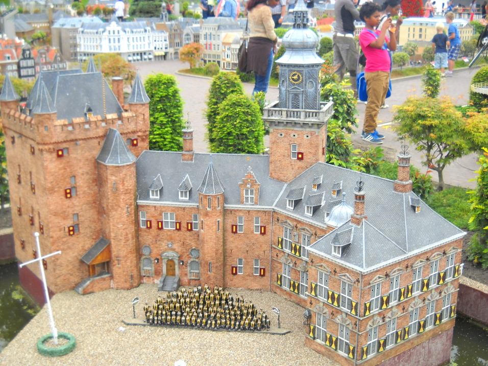 Madurodam, the miniature park in Hague that will please your eyes and enchant your soul