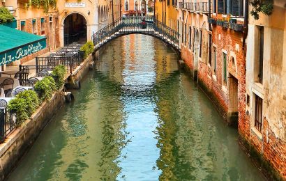 Explore Northern Italy: Milan, Como, Verona, Venice Tour
