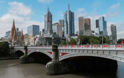 Your complete guide to Melbourne with the best places to visit in Melbourne, tips, accommodation, food, and Melbourne sightseeing